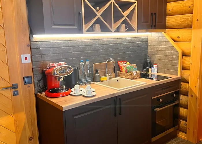 Kare Luxury Tsigov Chark