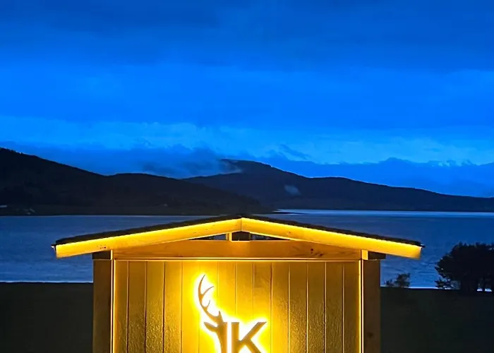 Kare Luxury Tsigov Chark